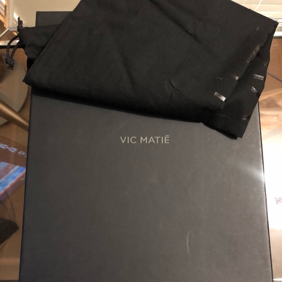 Women’s Heel Boots - Picture 6 of 6